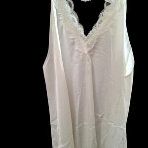 POL White Lace-Trimmed Chemise